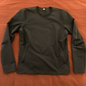 Men’s Black Lululemon crew neck